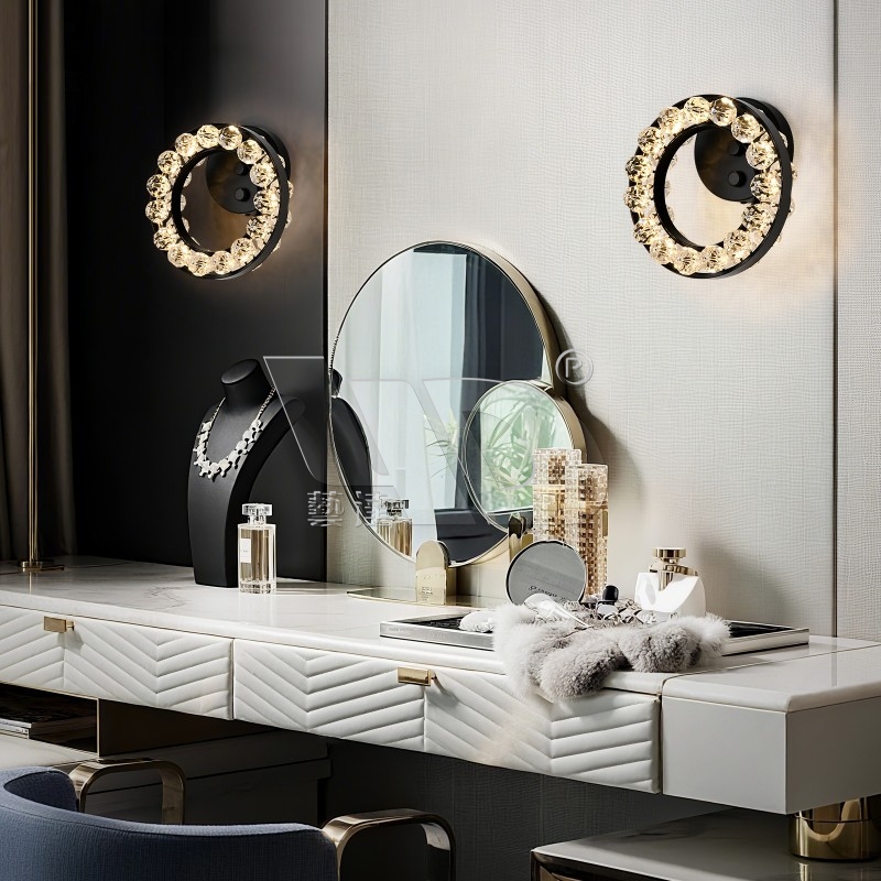 Matt-Black Ball Wall Light