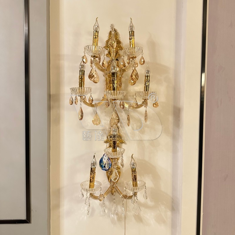 Classic Crystal Wall Light